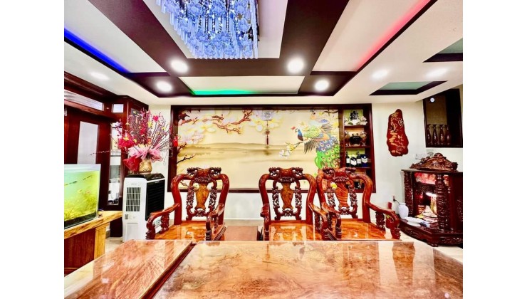 Mặt tiền siêu Vip- Phú Thọ Hòa,  thông số đẹp 4,8 x 24m, 5 lầu, nội thất siêu cấp, nhiều tỷ. Giá cực tốt.